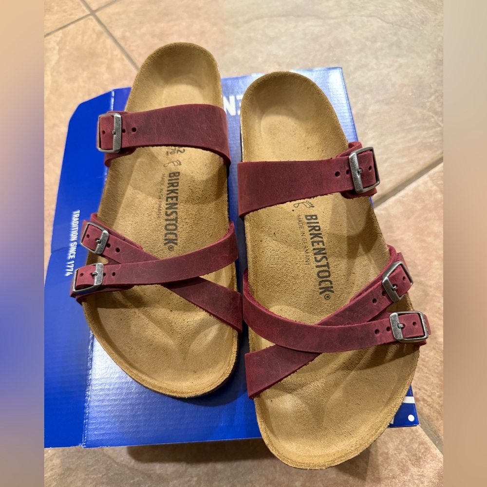 NWB Birkenstock Franca Zinfandel Sandals with Buckles size 42 regular fit